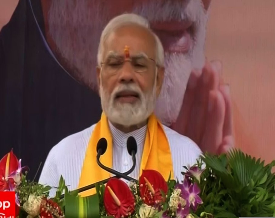 PM મોદીએ દર્શન કરીને માતાજી પાસે શું માંગ્યું ?...