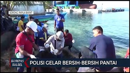 Kepolisian Sorong Gelar Bersih- Bersih Pantai
