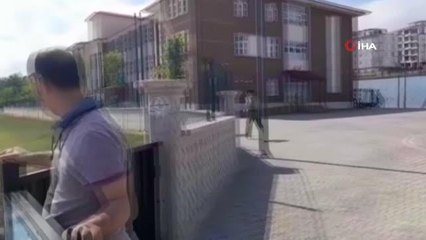 Download Video: Polis ekipleri, öğrencileri sınavlarına yetiştirebilmek için zamanla yarıştıÖğrencilerin imdadına polis ekipleri yetişti