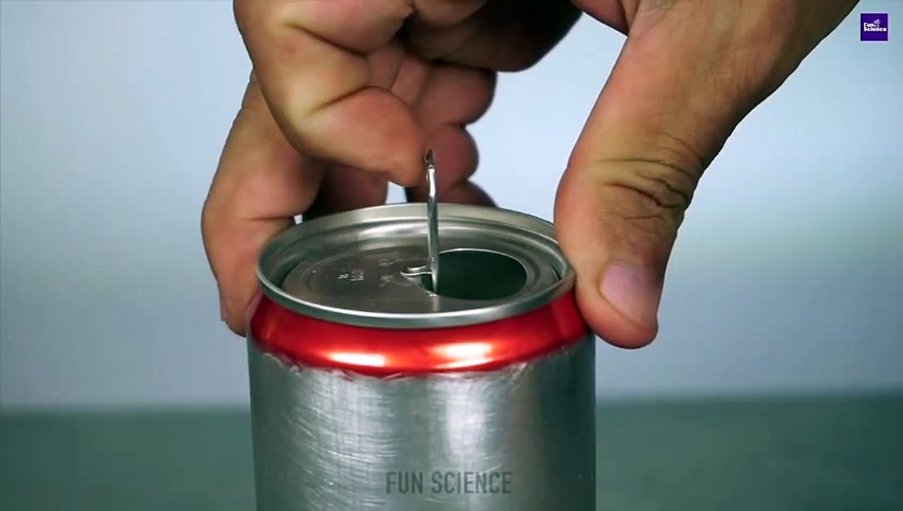 2 AMAZING COCA COLA SCIENCE EXPERIMENTS - video Dailymotion