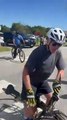 Biden se cae de la bicicleta