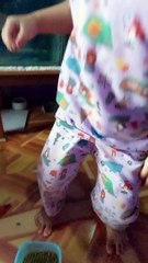 Dede Embi dah bisa ngomong