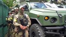 Zelenski alienta la resistencia de Ucrania ante Rusia durante visita al frente sur