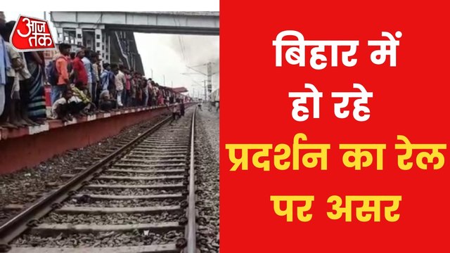 Agnipath: Passengers stranded at railway station in Bihar