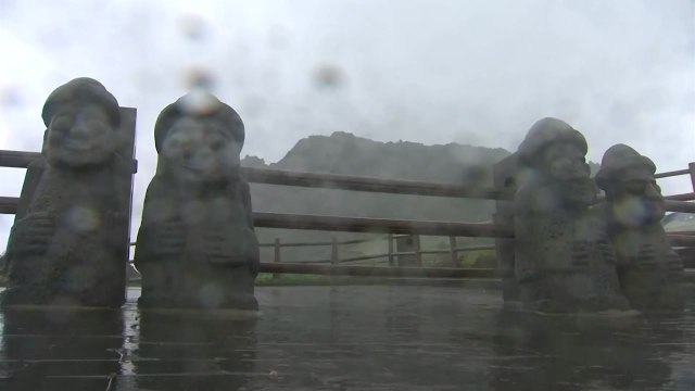 [날씨] 내일 제주도 장마 시작...내륙 30℃ 무더위 / YTN