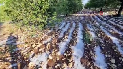 İlçede şaşırtan manzara! Birçok bölge beyaza büründü