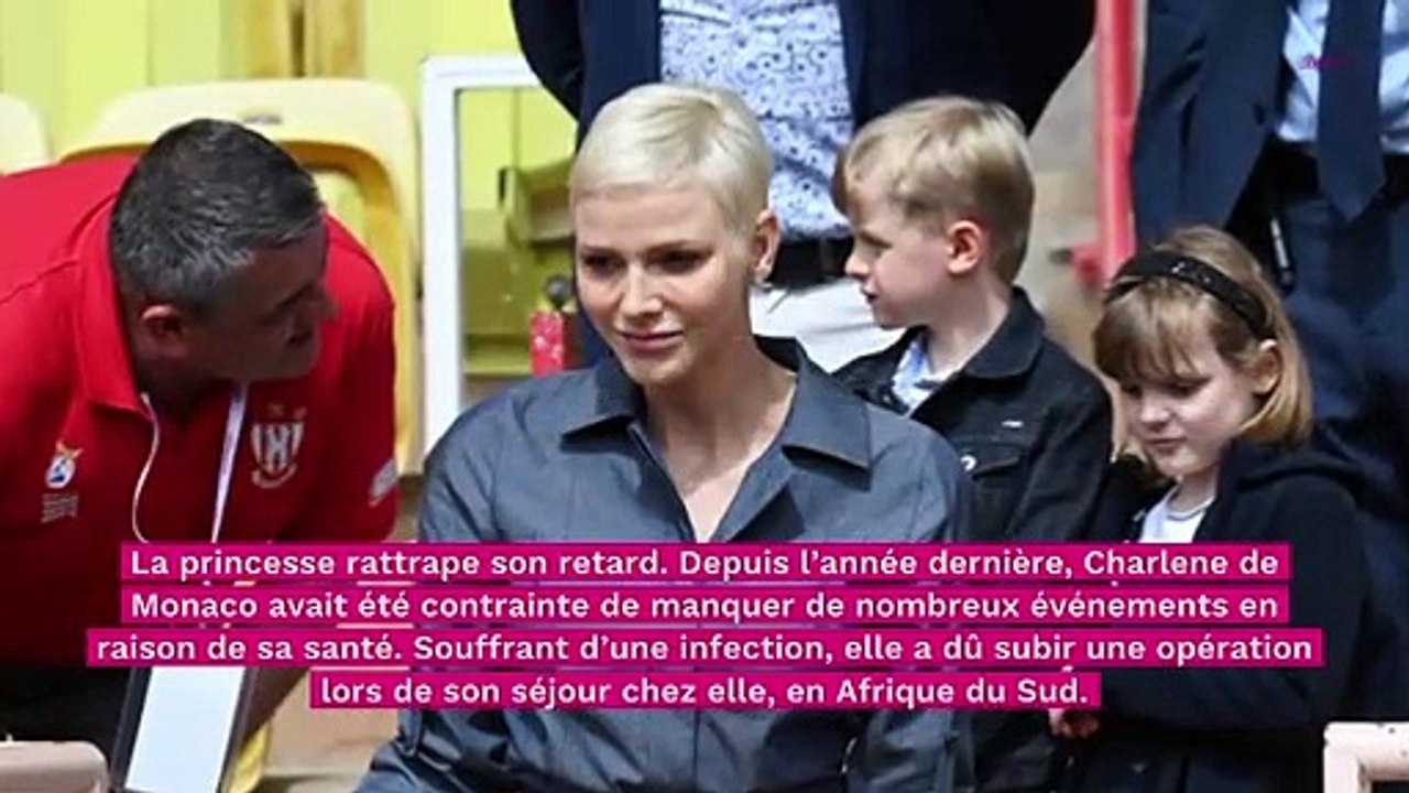 Charlene de Monaco : elle retrouve le sourire aux côtés du prince Albert lors d'une apparition surprise