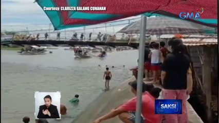 Hanging bridge na puno ng mga nanonood sa fluvial procession, biglang lumundo | Saksi
