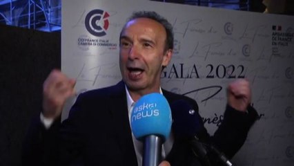 Benigni al Farnèse d'or: "Ormai parlamento francese all'italiana"