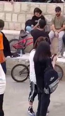 İran'da kaykay etkinliğinde 5 kişi gözaltına alındı