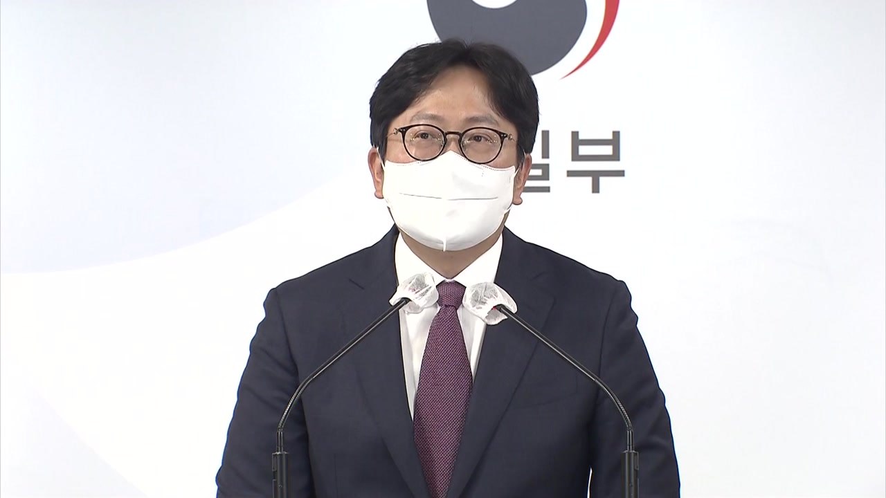 통일부 "北 식량 부족량 80t 내외 추정...긴밀 관찰" / YTN