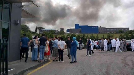 Son dakika 3. sayfa: Kocaeli'de Kimya fabrikasında büyük yangın