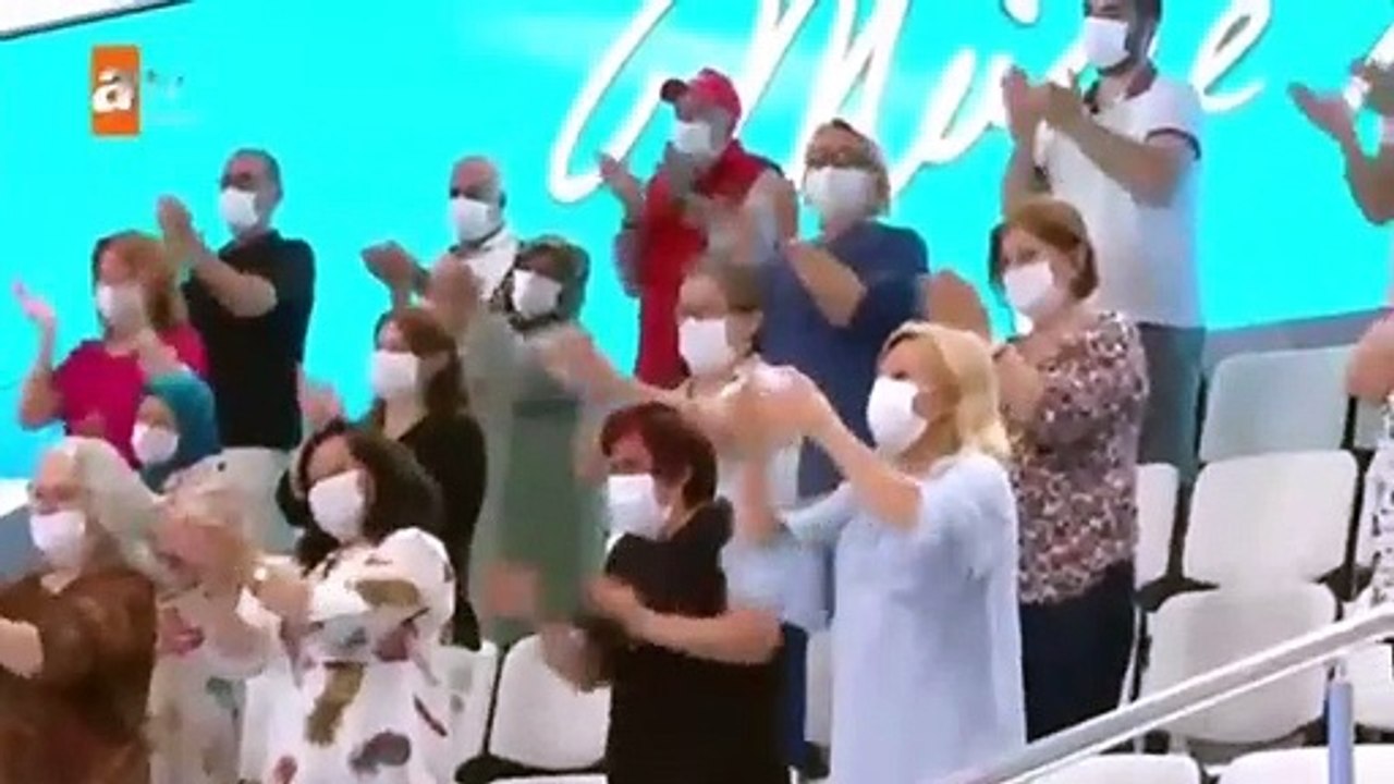 Müge Anlı evlendi! Müge Anlı'nın (kocası) Şinasi Yüzbaşıoğlu kimdir? Canlı yayında açıkladı!