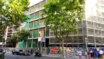 El antiguo El Corte Inglés de Francesc Macià, solo con la estructura y vallado