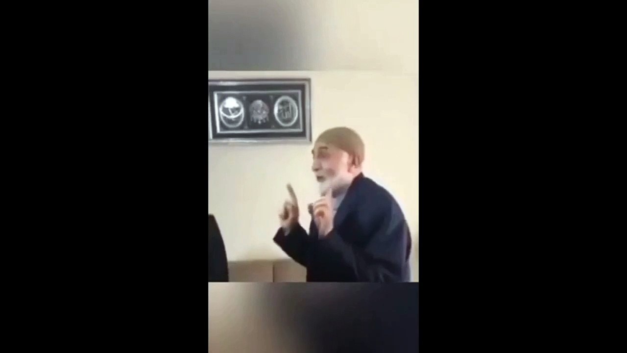 Başkan Erdoğan'dan samimiyet karesi! Yaşlı adamla samimi anlar kamerada