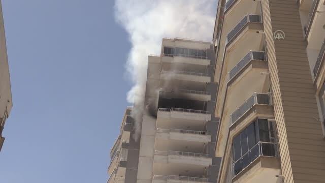 Evde çıkan yangın itfaiye ekiplerince söndürüldü
