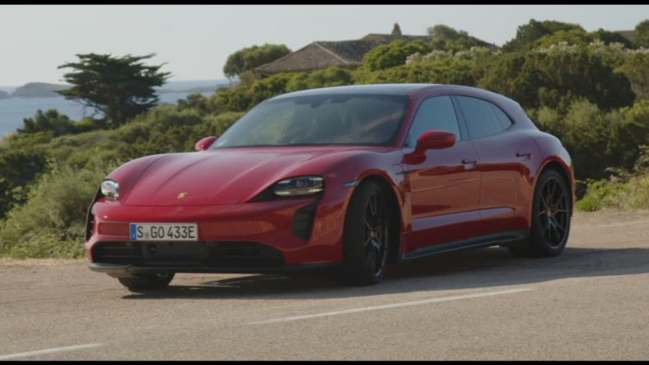 Porsche Taycan Sport Turismo, la full electric si fa in tre