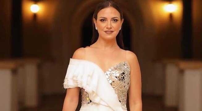 ريهام عبد الغفور تهرب من ماضيها على شاهد