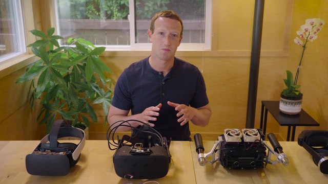 Zuckerberg muestra prototipos de gafas RV