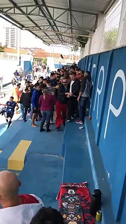 Final de campeonato termina em confusão e tentativa de agressão a prefeito de Barra Velha