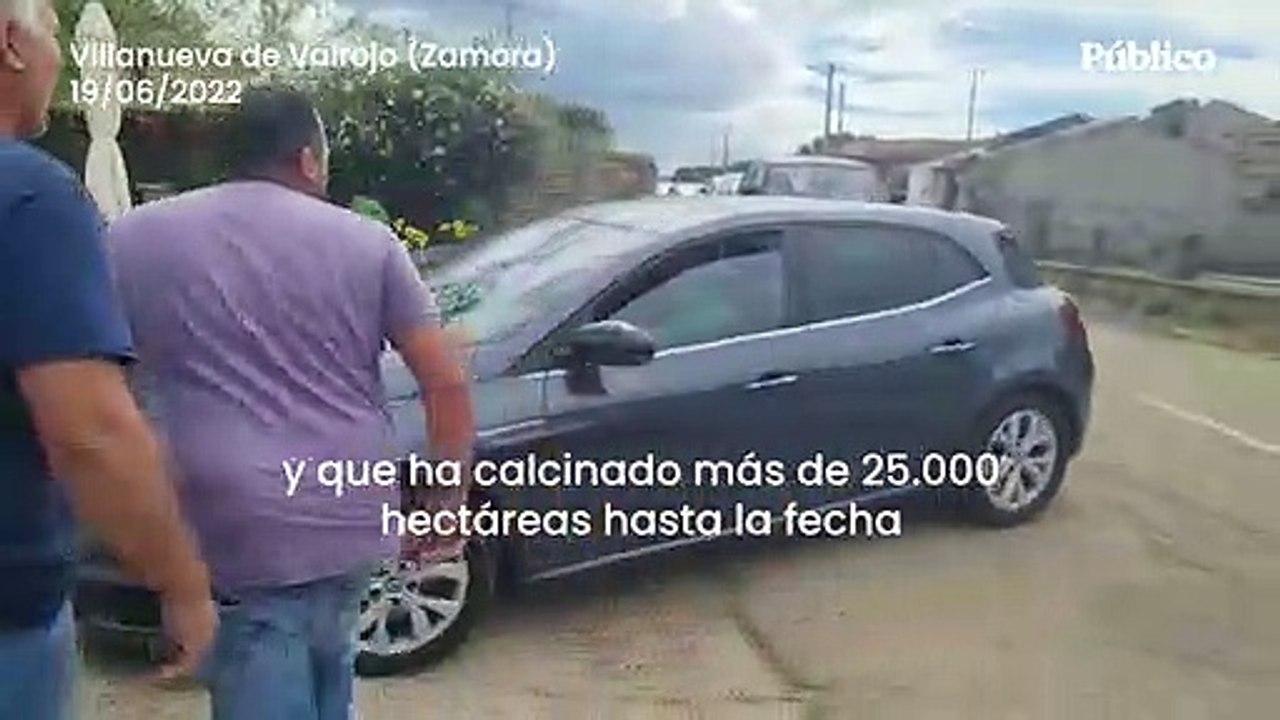 Los vecinos de Zamora recriminan la falta de previsión a Mañueco ante el mayor incendio en España: "Nos habéis dejado sin Reserva"