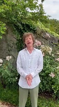 Mick Jagger, dopo il Covid un video social: Ci vediamo a Milano con i Rolling Stones