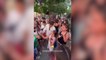 Locura en Ibiza con Reguilón y Marta Díaz: así fue el fenómeno fan