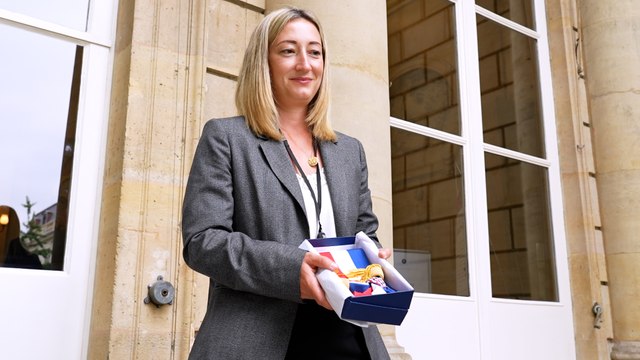 Comme « une rentrée à l’école », les nouveaux députés font leurs premiers pas à l’Assemblée nationale