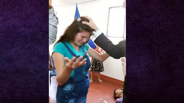 FLUYENDO EL PODER DE DIOS