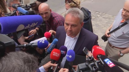 "Rien ne se fera à l’Assemblée sans LR", avertit Xavier Bertrand