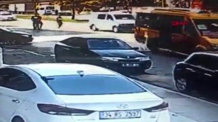 Avcılar'da trafik ışıklarındaki cinayetin iki şüphelisi gözaltında