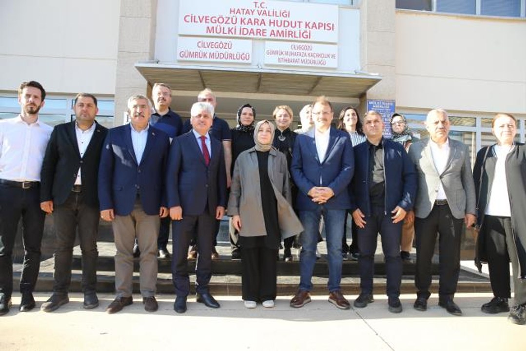 AK Parti İnsan Hakları Başkanı Usta ve beraberindeki heyet Suriye'de incelemelerde bulundu
