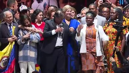 Una Colombia dividida empieza la transición a su primer gobierno de izquierda