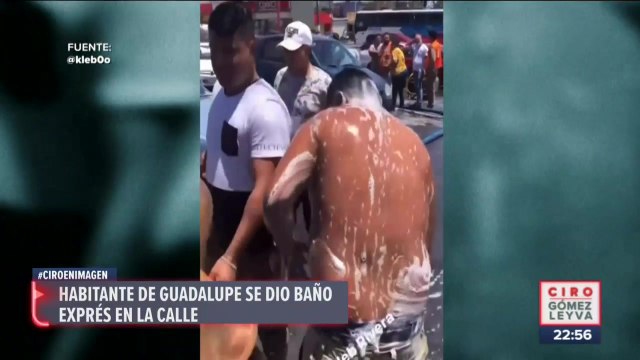 Habitantes de Monterrey se forman por horas para conseguir agua