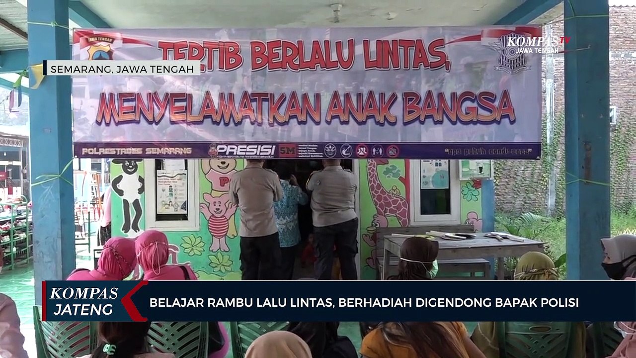Belajar Rambu Lalu Lintas di PAUD Kasih Ibu