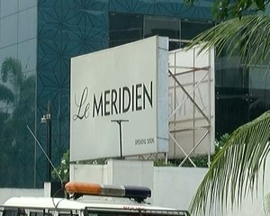 Maharashtra Political Crisis : શિવસેનાના 30 ધારાસભ્યોના સુરતમાં ધામા, જુઓ વીડિયો