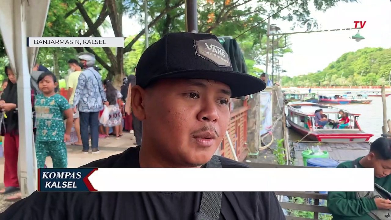 Naik ke Atap Perahu Kelotok, Penumpang Abaikan Keselamatan, Motoris Imbau Patuhi Aturan