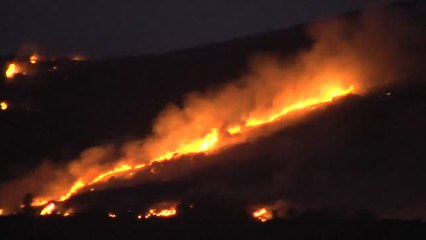 Las llamas continúan avanzando en Navarra
