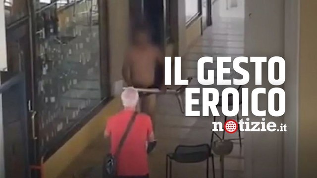 Montebelluna, uomo sfascia la vetrina di un bar: fermato dall'ex calciatore Aldo Serena