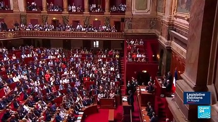 Macron holds postelection talks with French party leaders