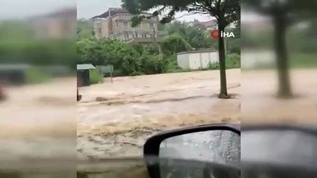 Zonguldak-İstanbul yolu sel sebebiyle trafiğe kapandı