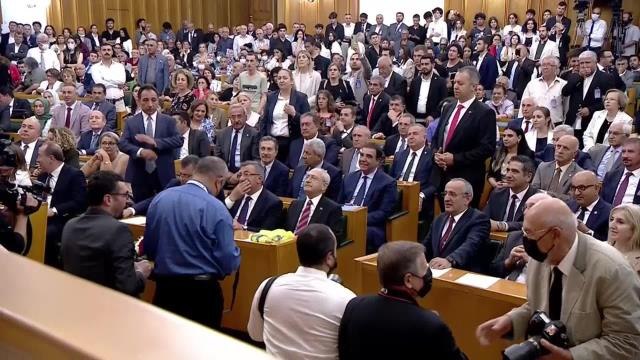 Basın Konseyi Başkanı Pınar Türenç'ten, Sosyal Medya Düzenlemesine, CHP Grup Toplantısı'ndan Tepki: Zaten Medyanın Yüzde 95'i Elinizde, O Yüzde...