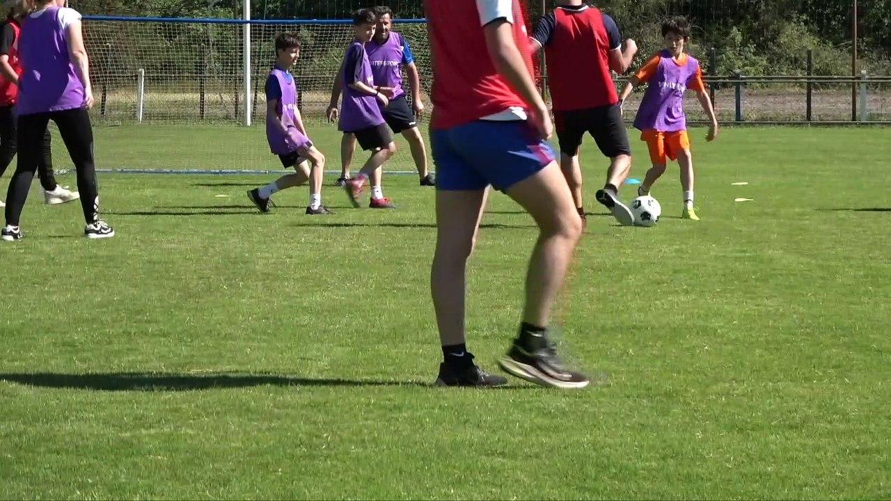 FOOT EN MARCHANT - VIDEO OFFICIELLE