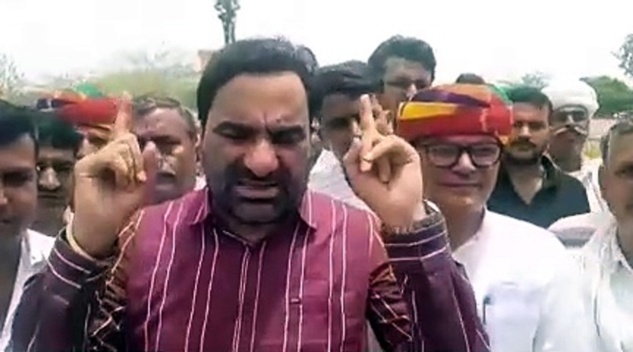 Agneepath Scheme's RLP Protest:  'अग्निपथ' योजना के विरोध में हनुमान बेनीवाल के नेतृत्व में 'जवान हुंकार रैली', देखें Video
