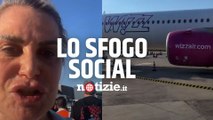 WizzAir cancella volo all’ultimo momento, lo sfogo di Simona Ventura sui social: “Bloccati in 300”