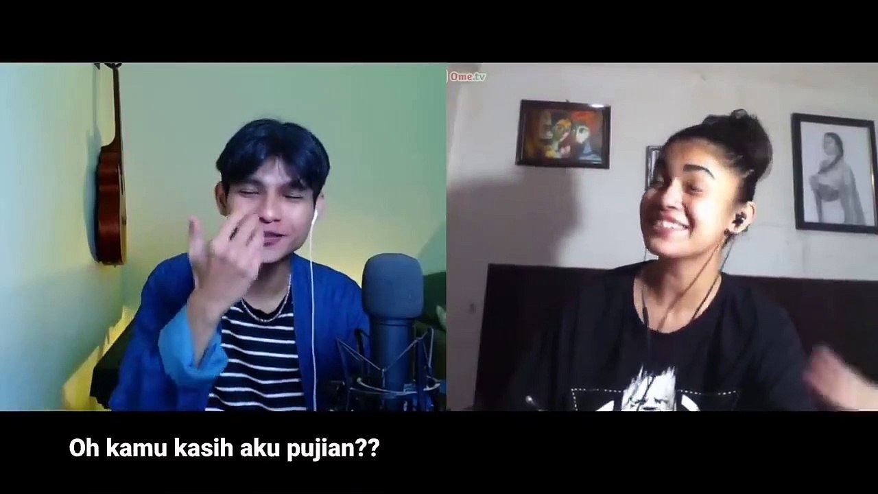 Cewek ini sampe Grogi setelah di Nyanyiin wkwk _ SINGING REACTIONS OmeTV