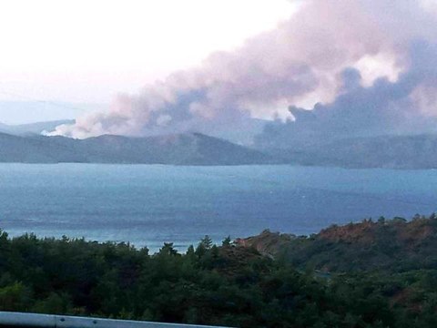 Bördübet'te yangın! Marmaris Bördübet yangın son durum! Marmaris Bördübey Köyü yangın ne oldu, yangın söndürüldü mü?