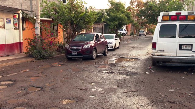 Calle Miguel Hidalgo en col. Loma Bonita es intransitable | CPS Noticias Puerto Vallarta
