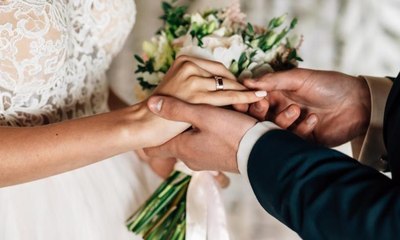 مصر تواجه التكاليف الباهظة للزواج بمبادرة "لتسكنوا إليها"