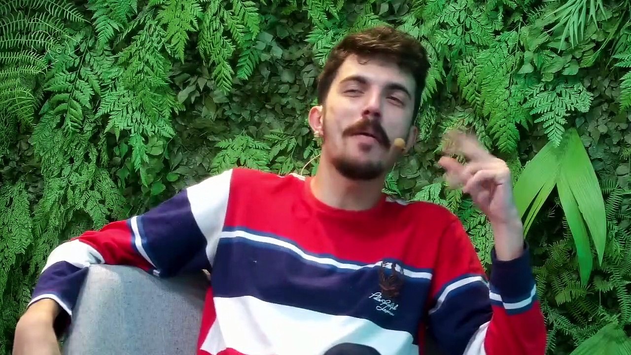 Rádio Cast | Humorista Stevan Gaipo visita o Rádio Cast